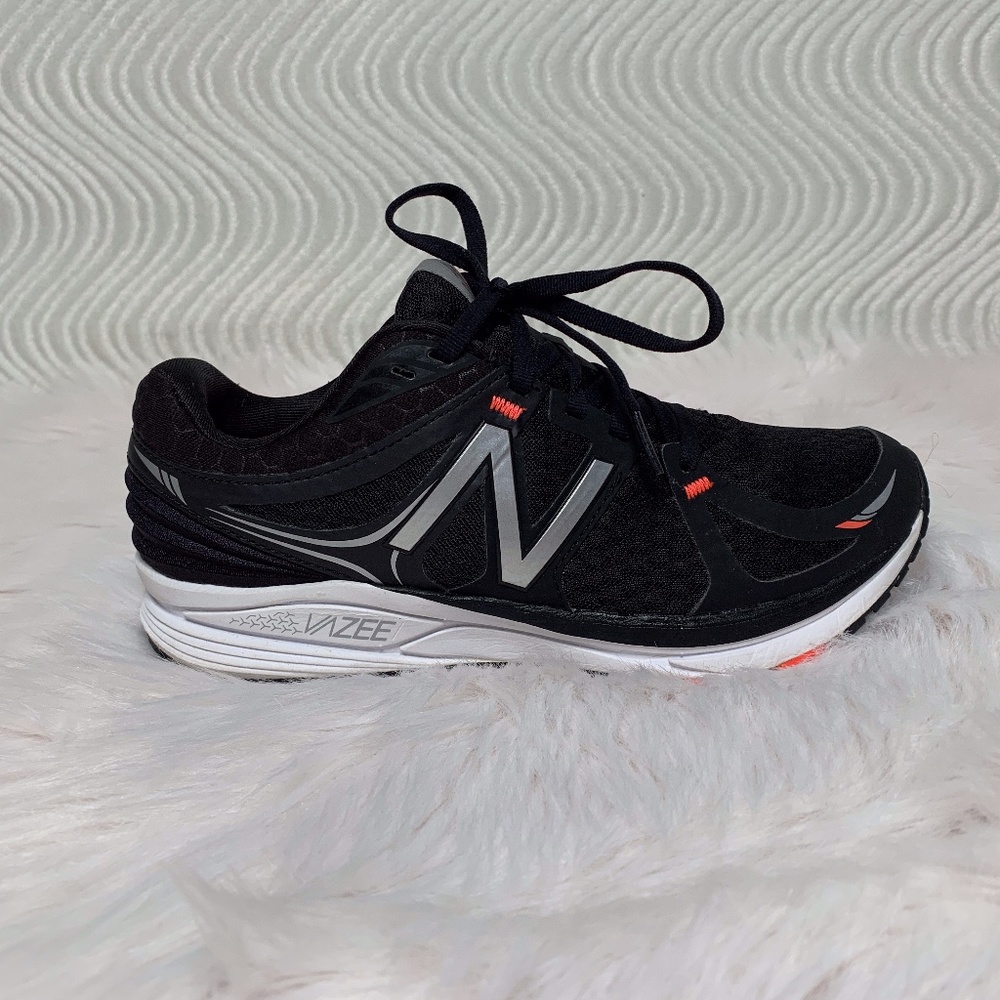 New Balance Black VAZEE Running Shoes 7